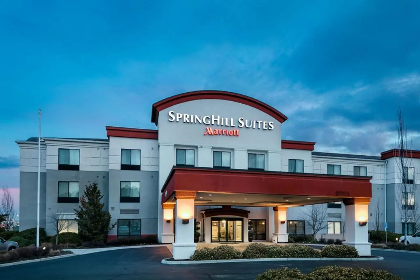 SpringHill Suites by Marriott Medford EXTERIOR