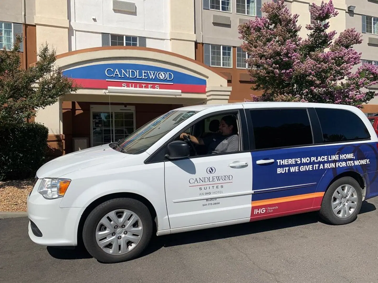 Candlewood Suites Medford by IHG EXTERIOR