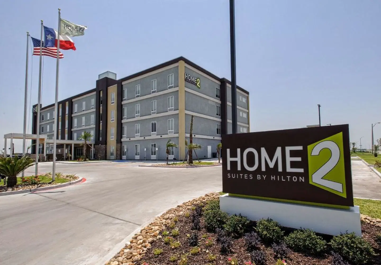 Home2 Suites by Hilton Portland EXTERIOR