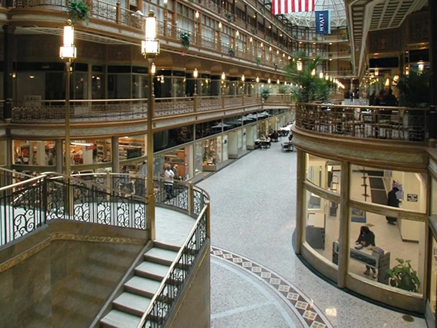 Hyatt Regency Cleveland at The Arcade Bar