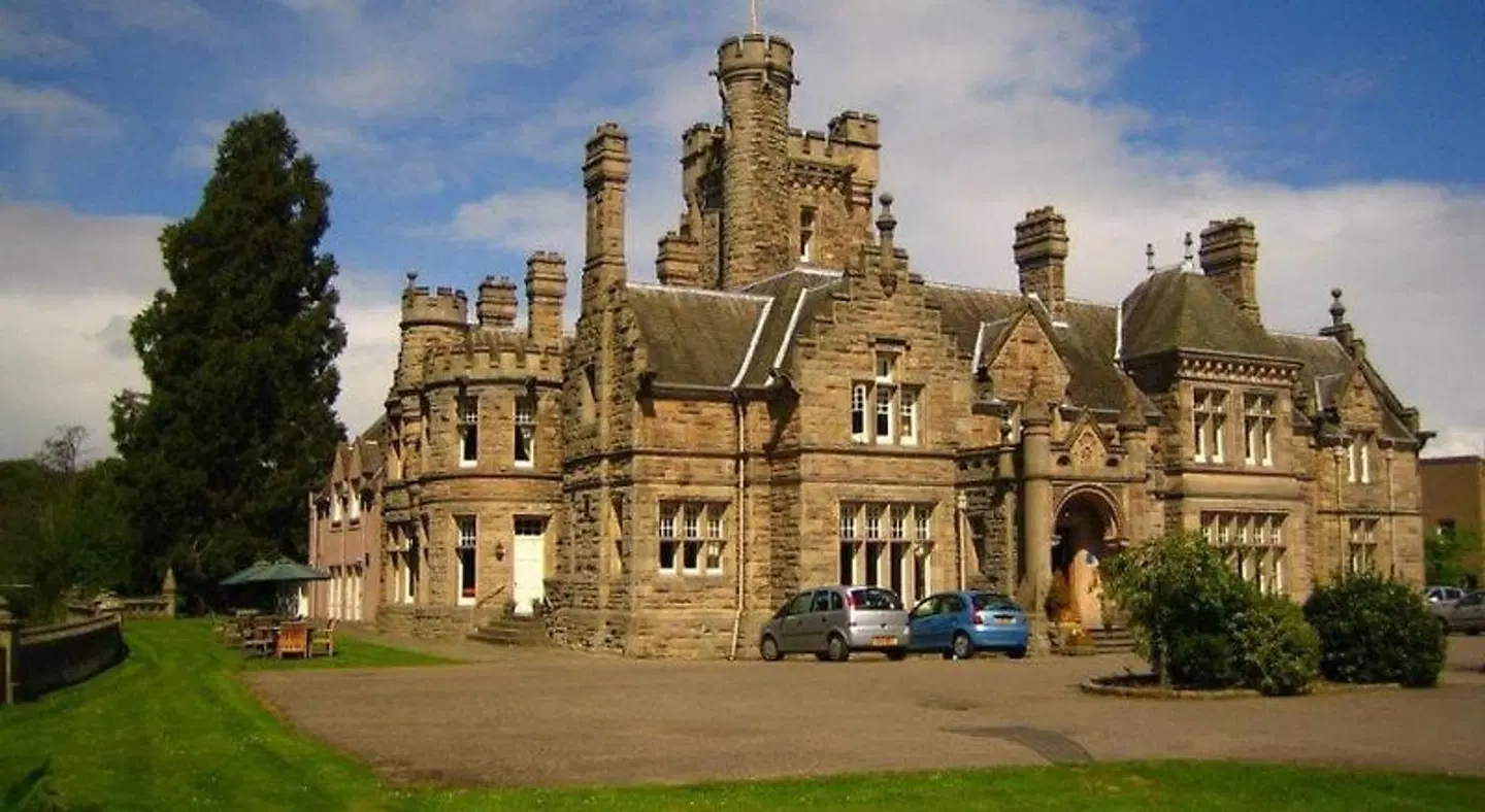 Mansion House SPORTS_AND_LEISURE