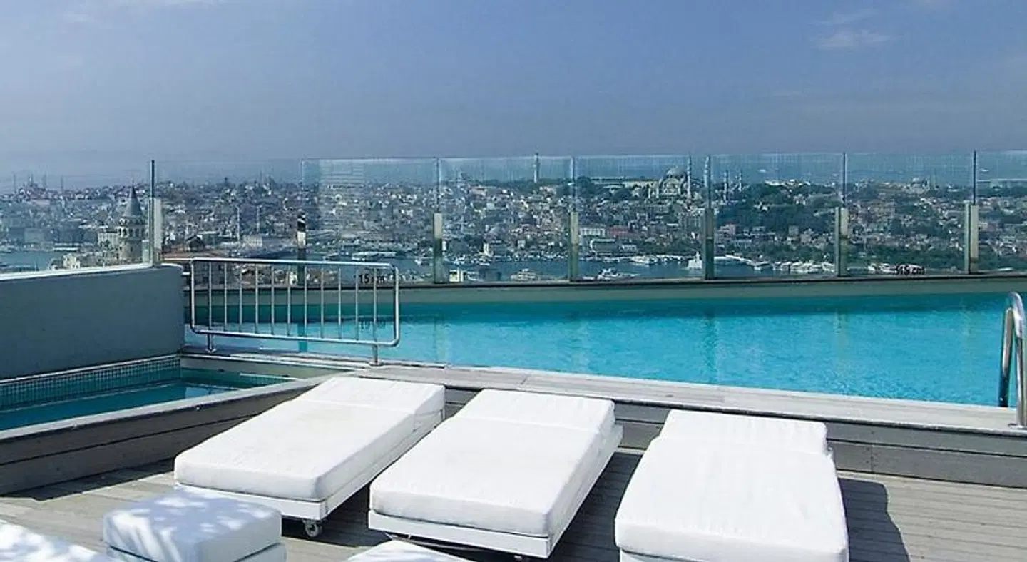 The Marmara Pera OUTDOOR_POOL