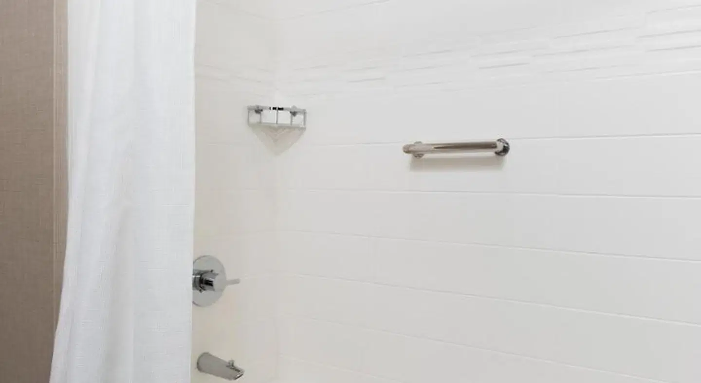 Residence Inn by Marriott Tulsa Downtown Badezimmer