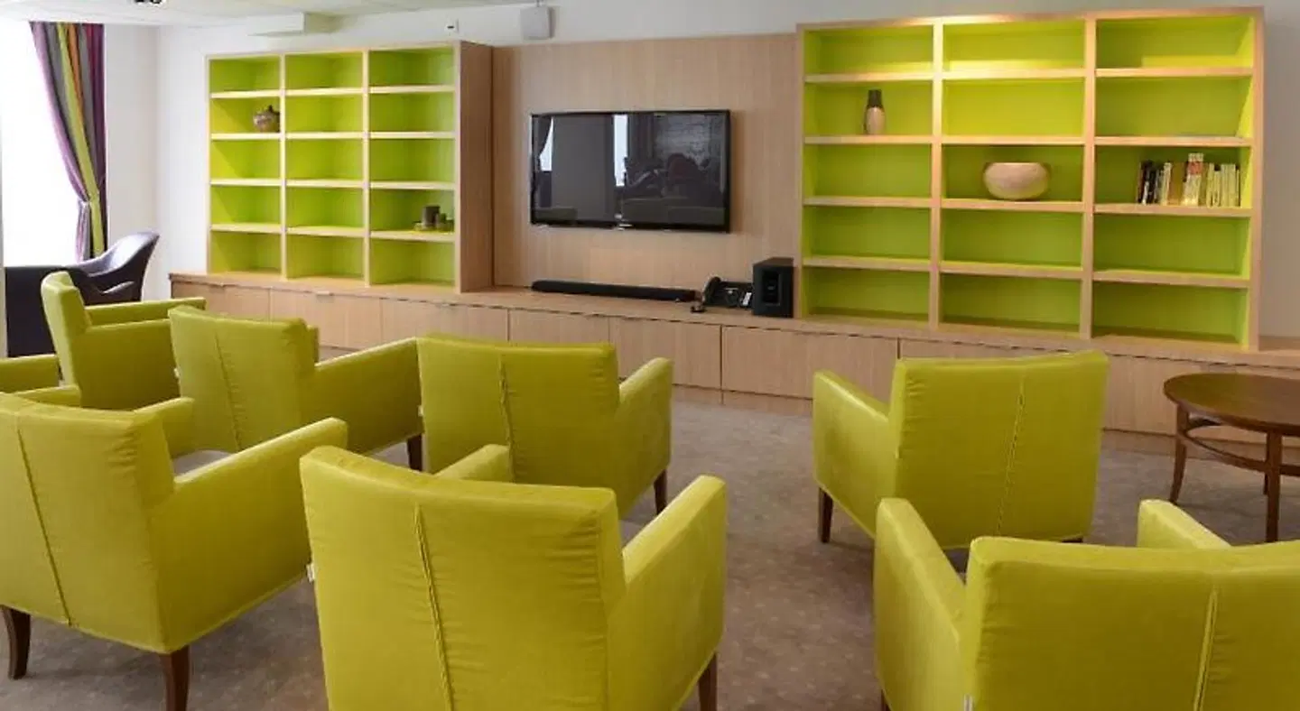 DOMITYS Le Parc de Saint-Cloud LOUNGE_LOBBY
