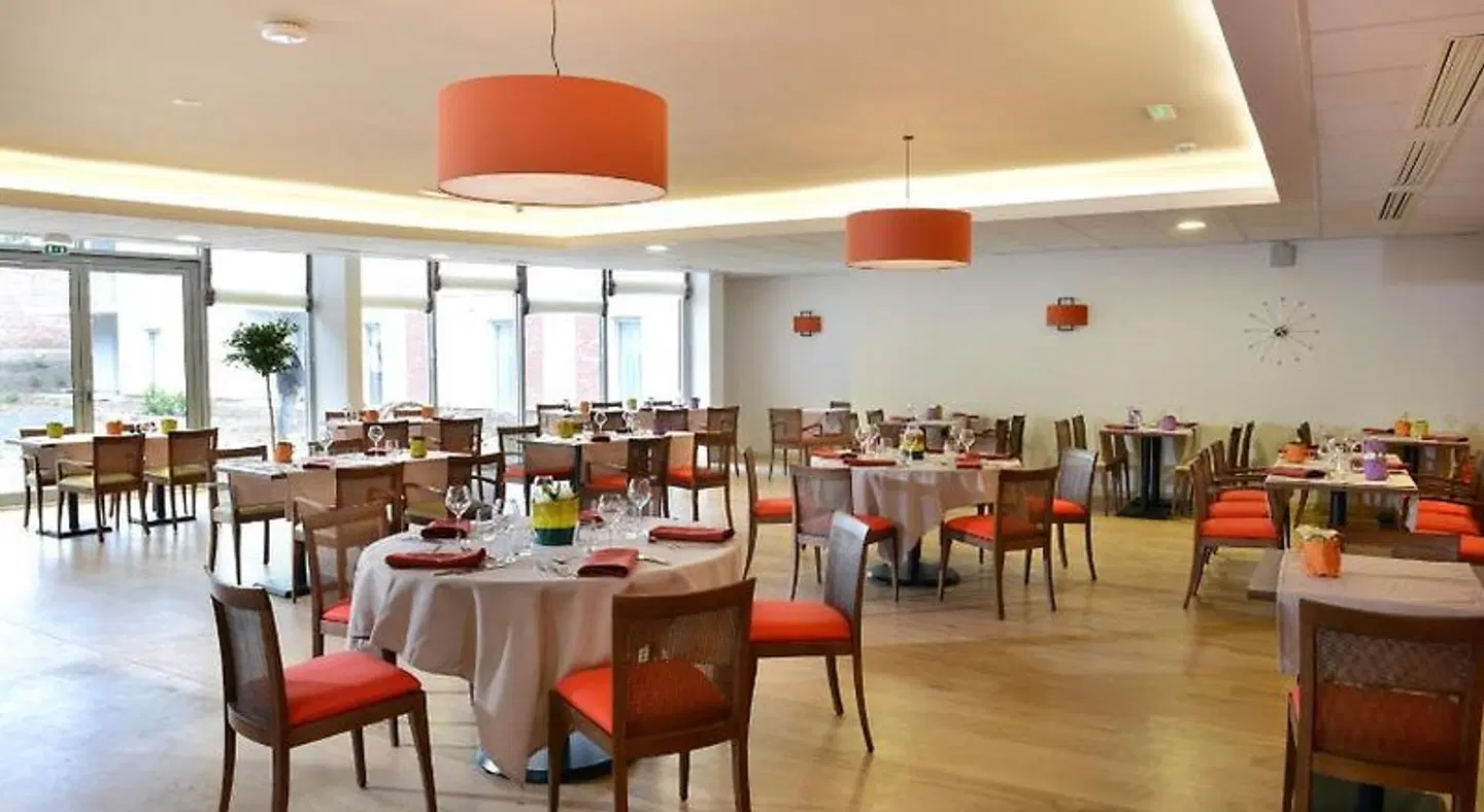 DOMITYS Le Parc de Saint-Cloud Restaurant