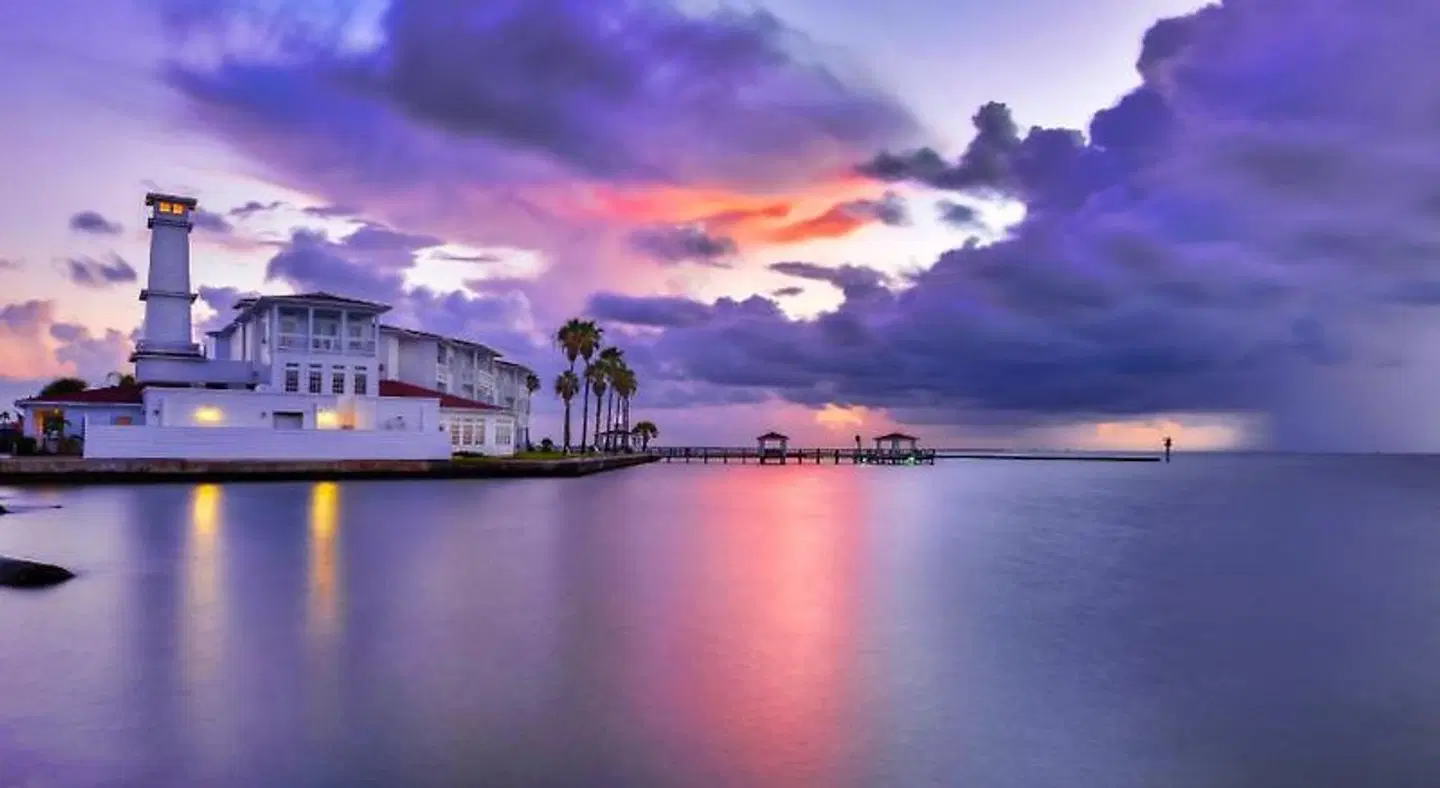 The Lighthouse Inn at Aransas Bay LANDSCAPE