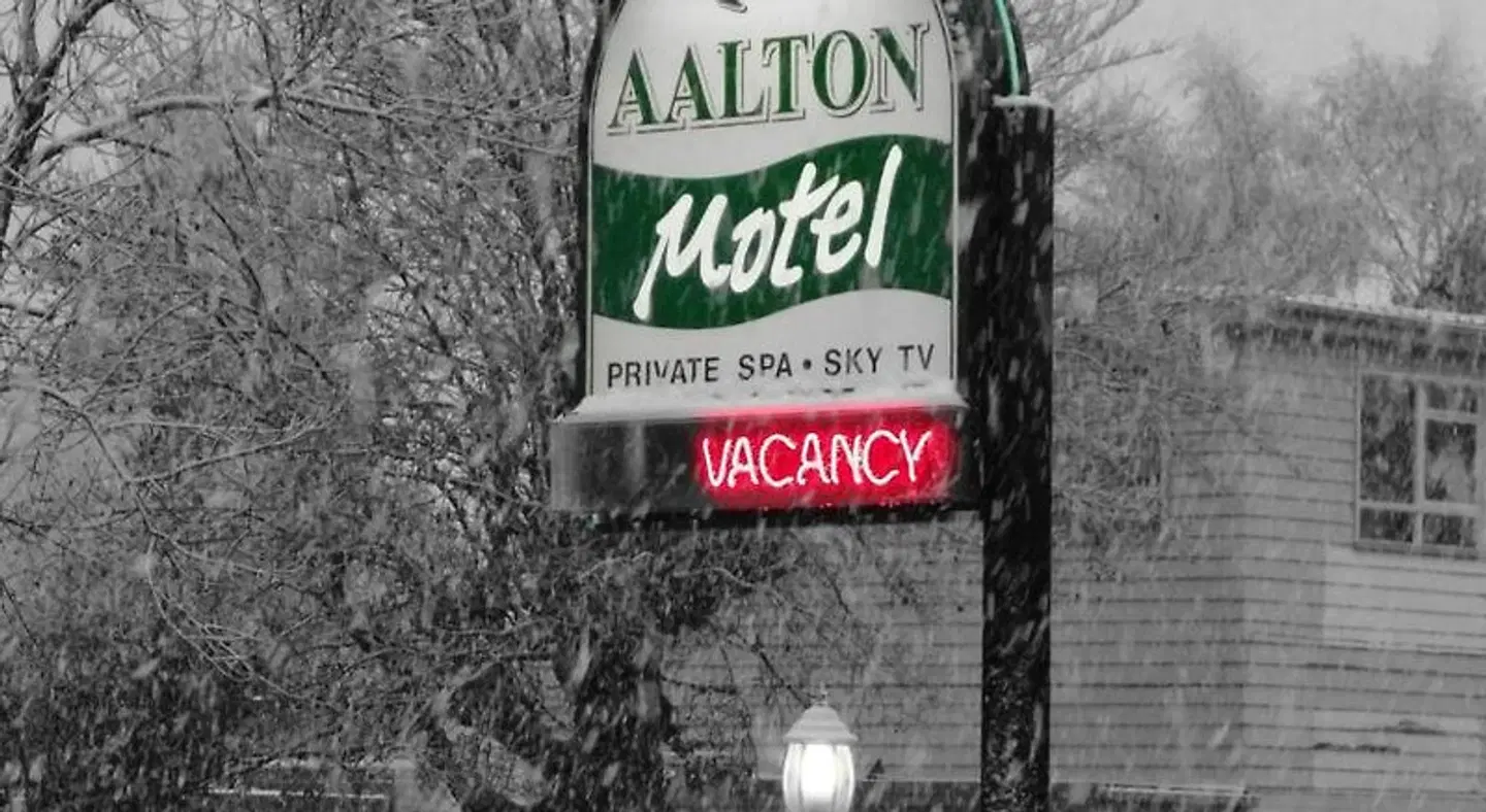Aalton Motel EXTERIOR