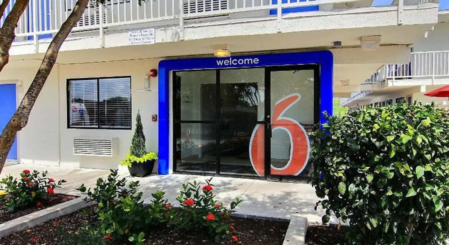 Motel 6 Corpus Christi, TX - Northwest EXTERIOR