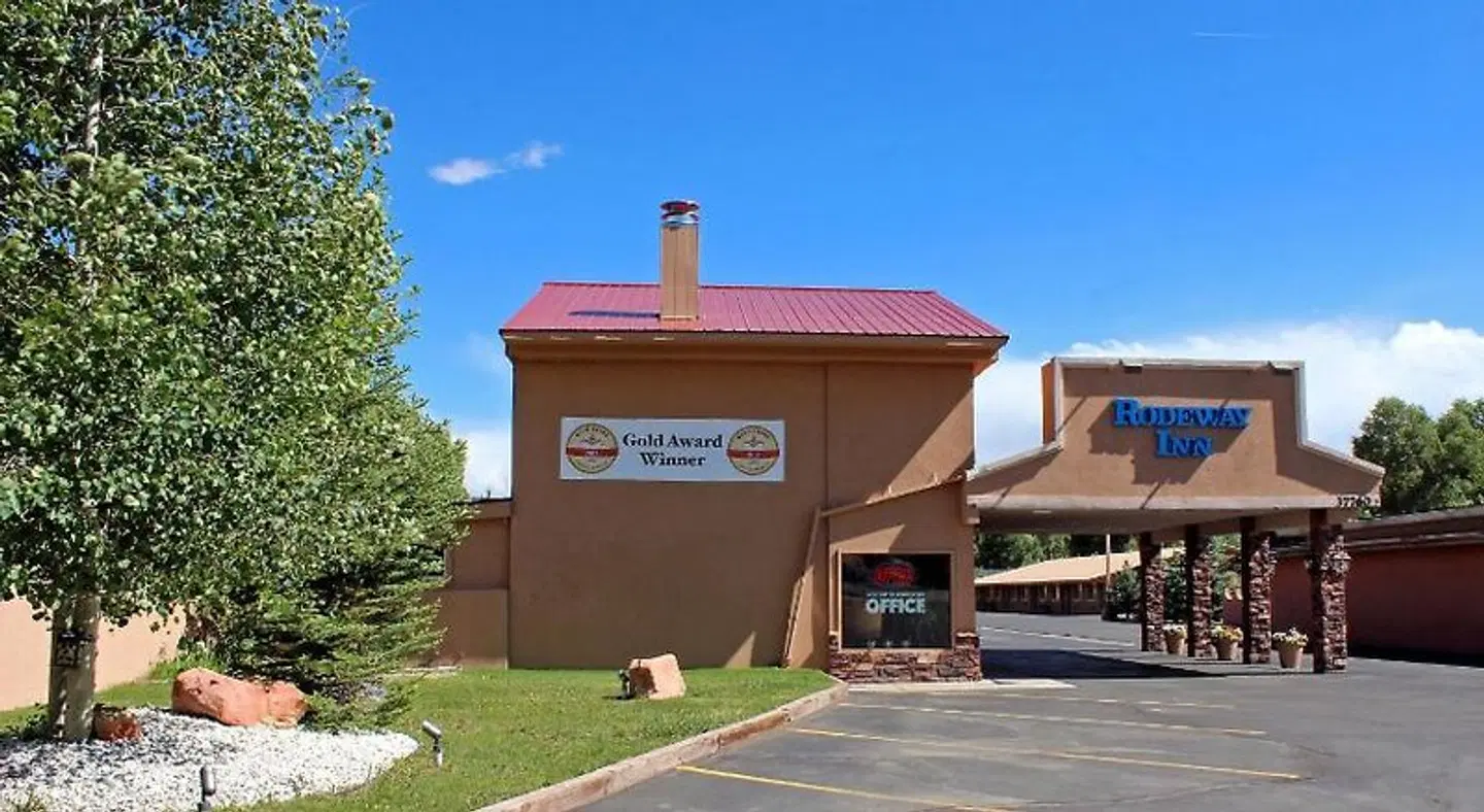 Rodeway Inn Gunnison EXTERIOR