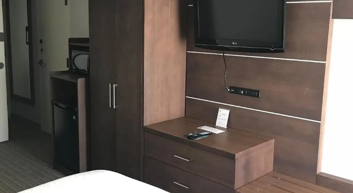 Holiday Inn Express Memphis Medical Center Midtown by IHG ROOM_EXAMPLE