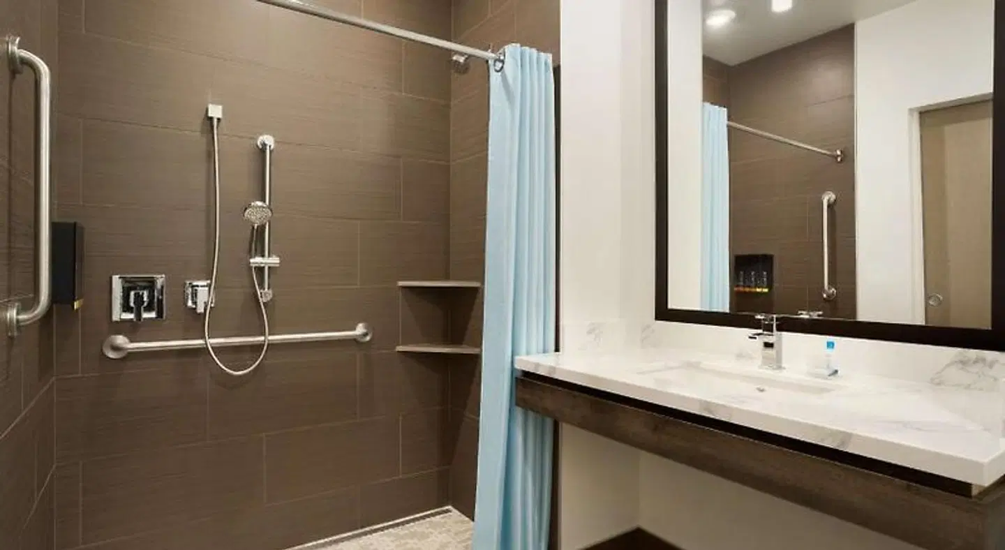 Best Western Plus Peppertree Nampa Civic Center Inn Badezimmer