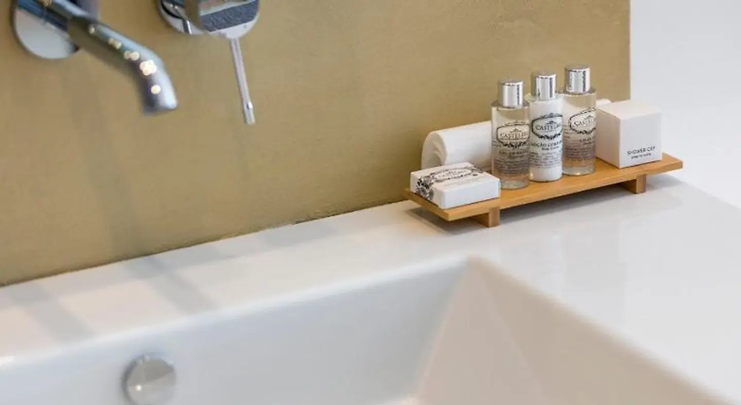 Lagos Avenida Hotel Badezimmer