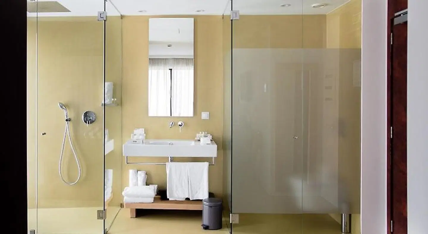 Lagos Avenida Hotel Badezimmer