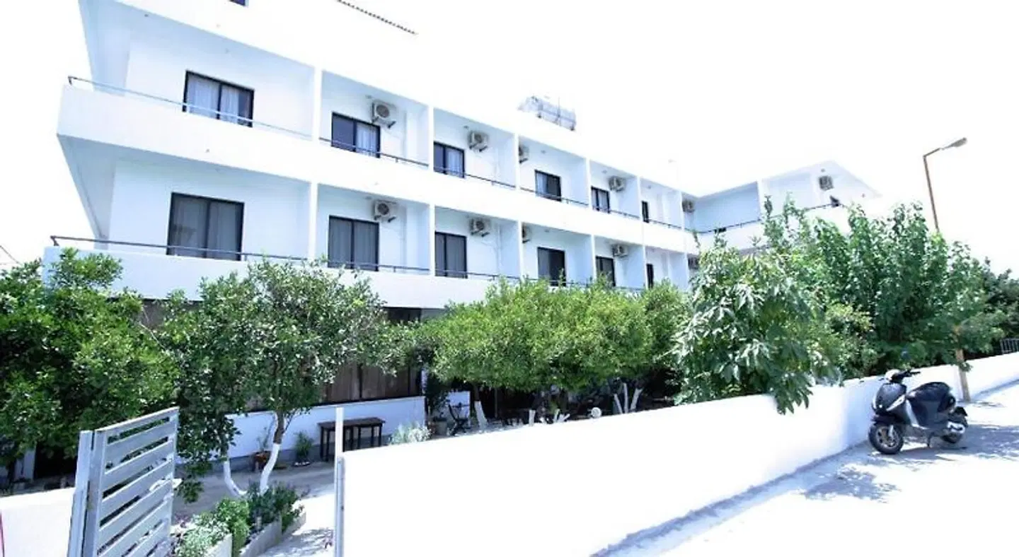 Hotel Platon EXTERIOR