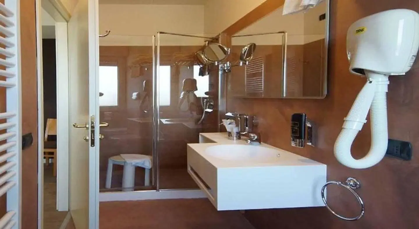 Hotel Clarin 14 by Dori Restaurant