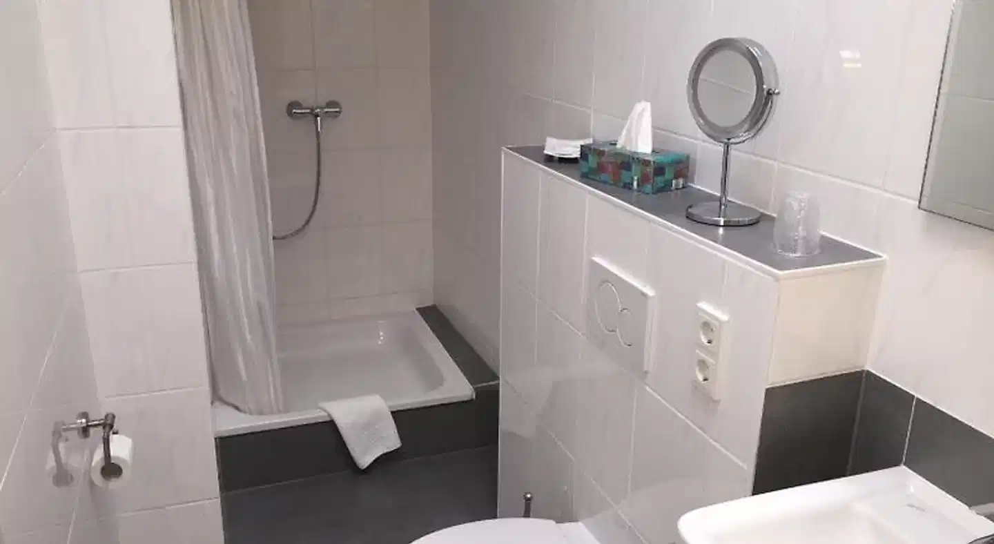 Wirtshaus Himberg Pension Badezimmer