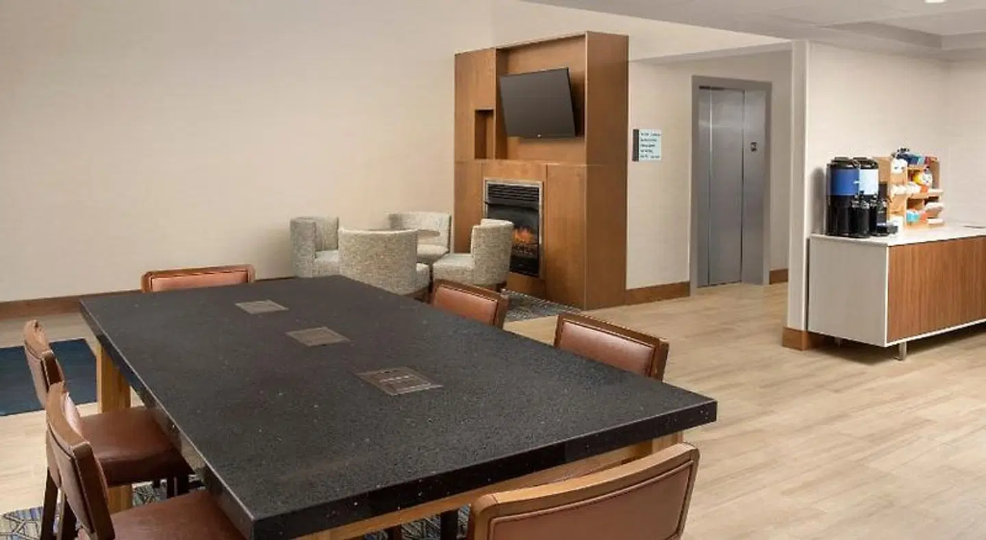 Holiday Inn Express & Suites Annapolis by IHG ROOM_EXAMPLE