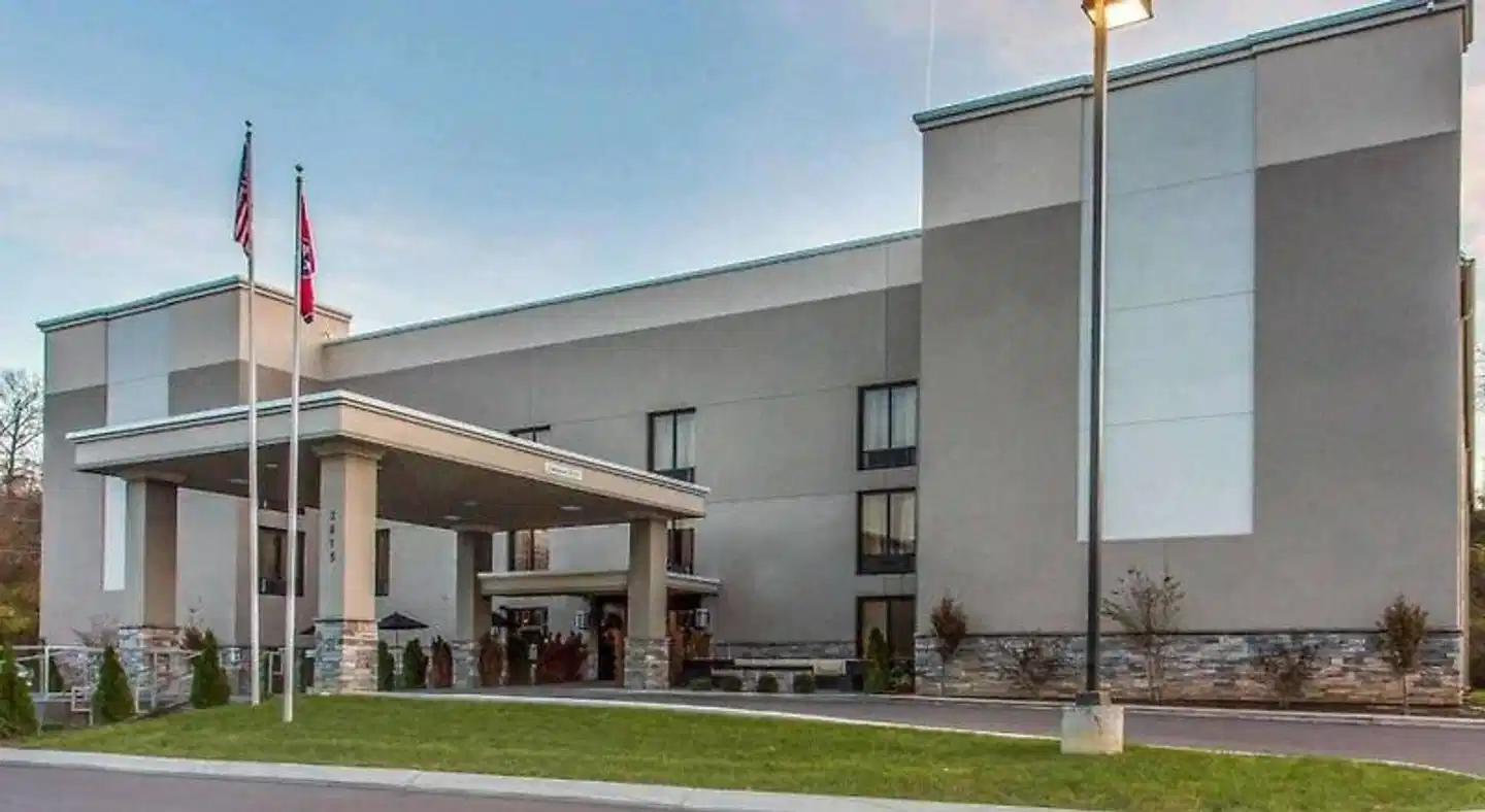 Quality Suites Nashville Airport Aussenansicht