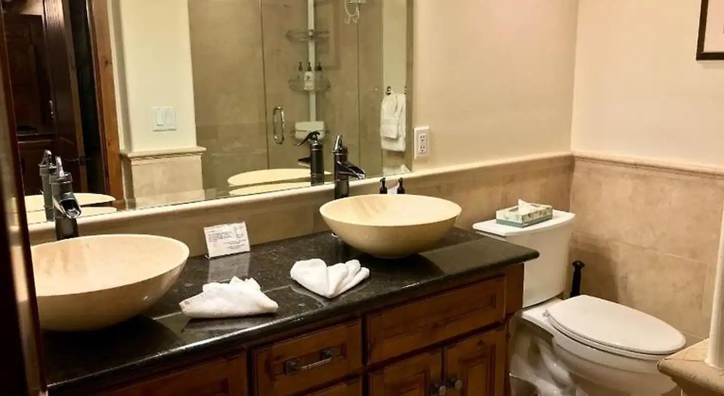 Lodge at Lionshead Badezimmer