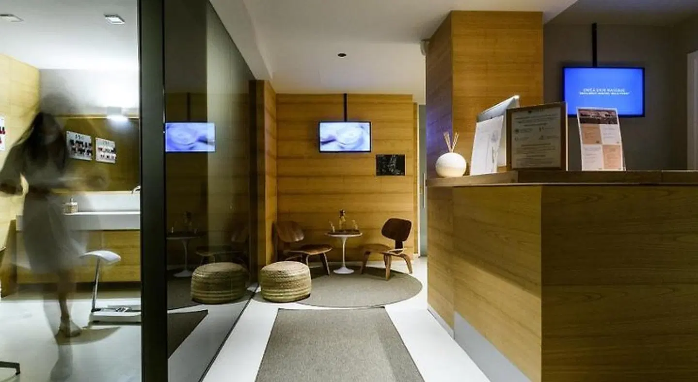 Cumeja Beach Club & Hotel Badezimmer
