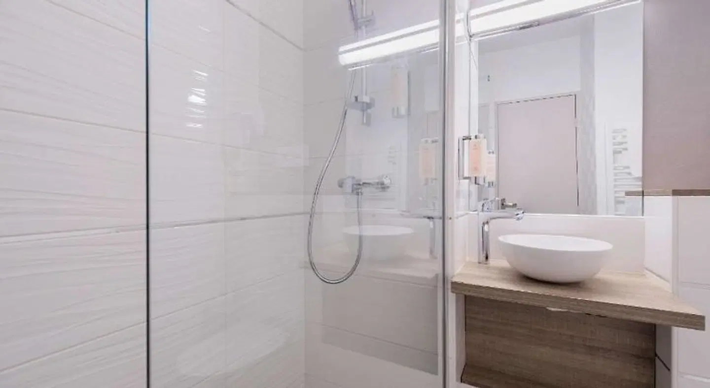 Quality Hotel Le Circuit - Le Mans Badezimmer