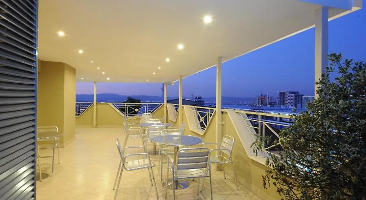 Kardes Hotel Bar