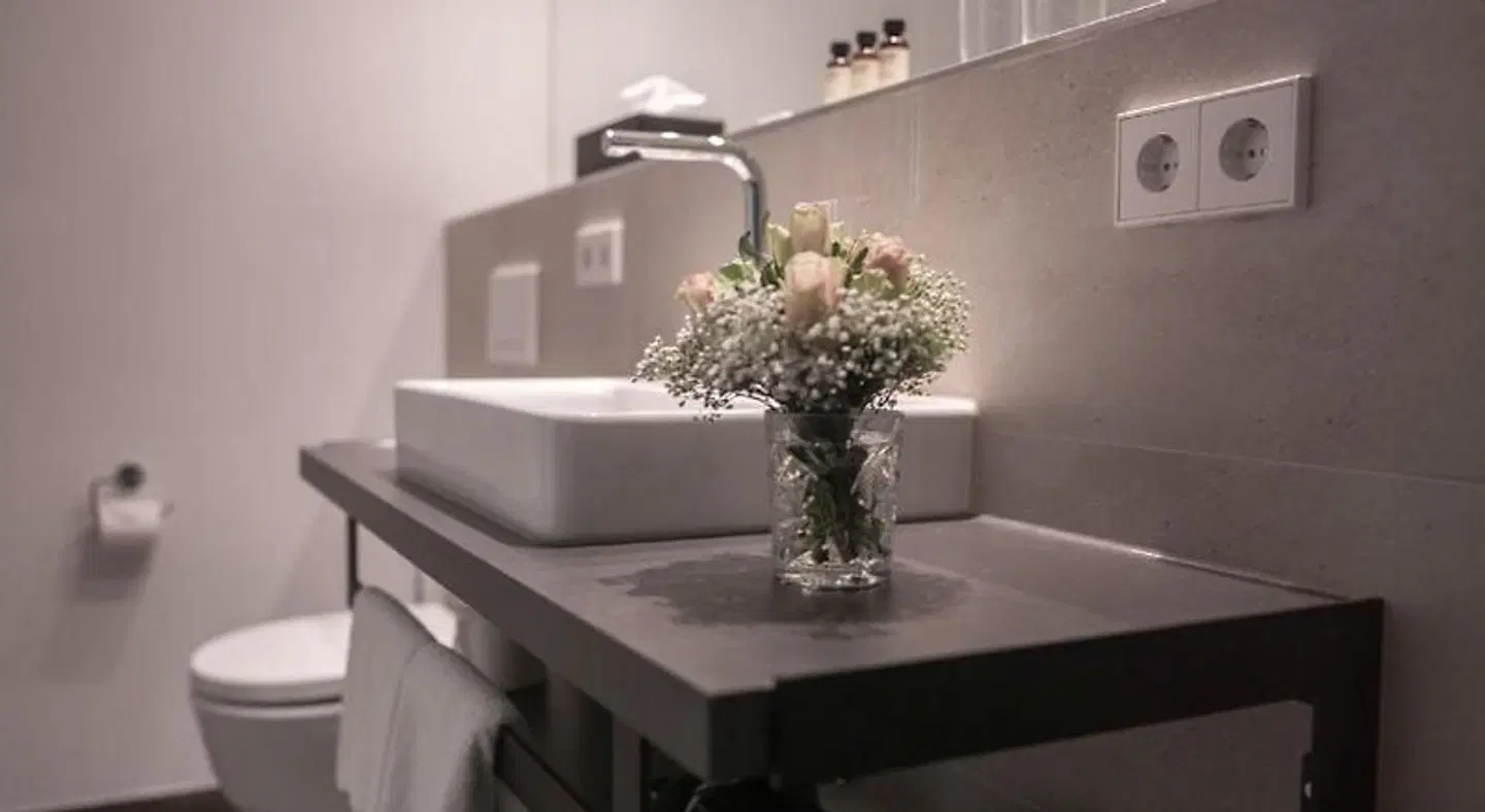 SUYTES Business Studios Badezimmer