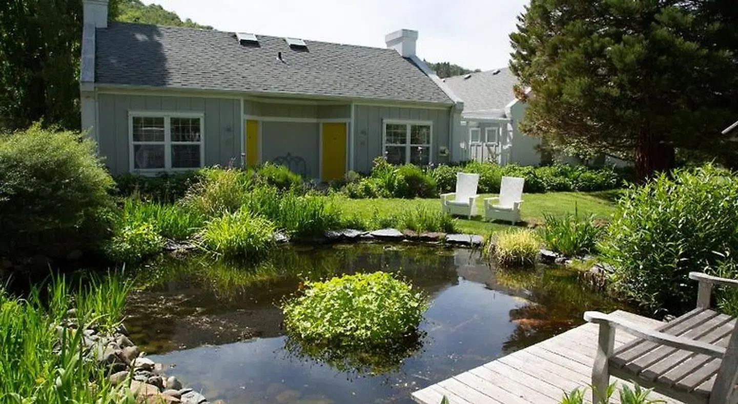 Lithia Springs Resort EXTERIOR