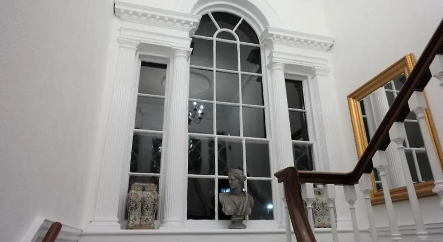 White Linen Whitby, Room Only EXTERIOR