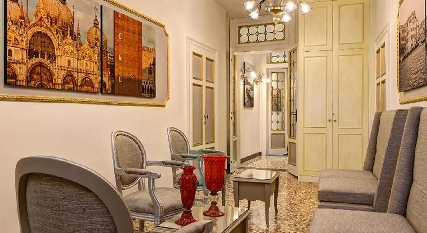 GKK Exclusive Private Suites Ca' Arco Antico Restaurant