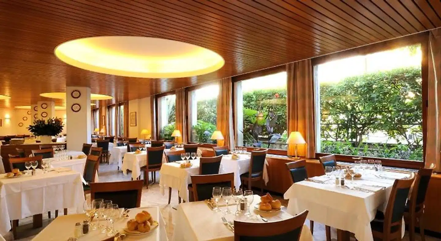 Majestic Restaurant