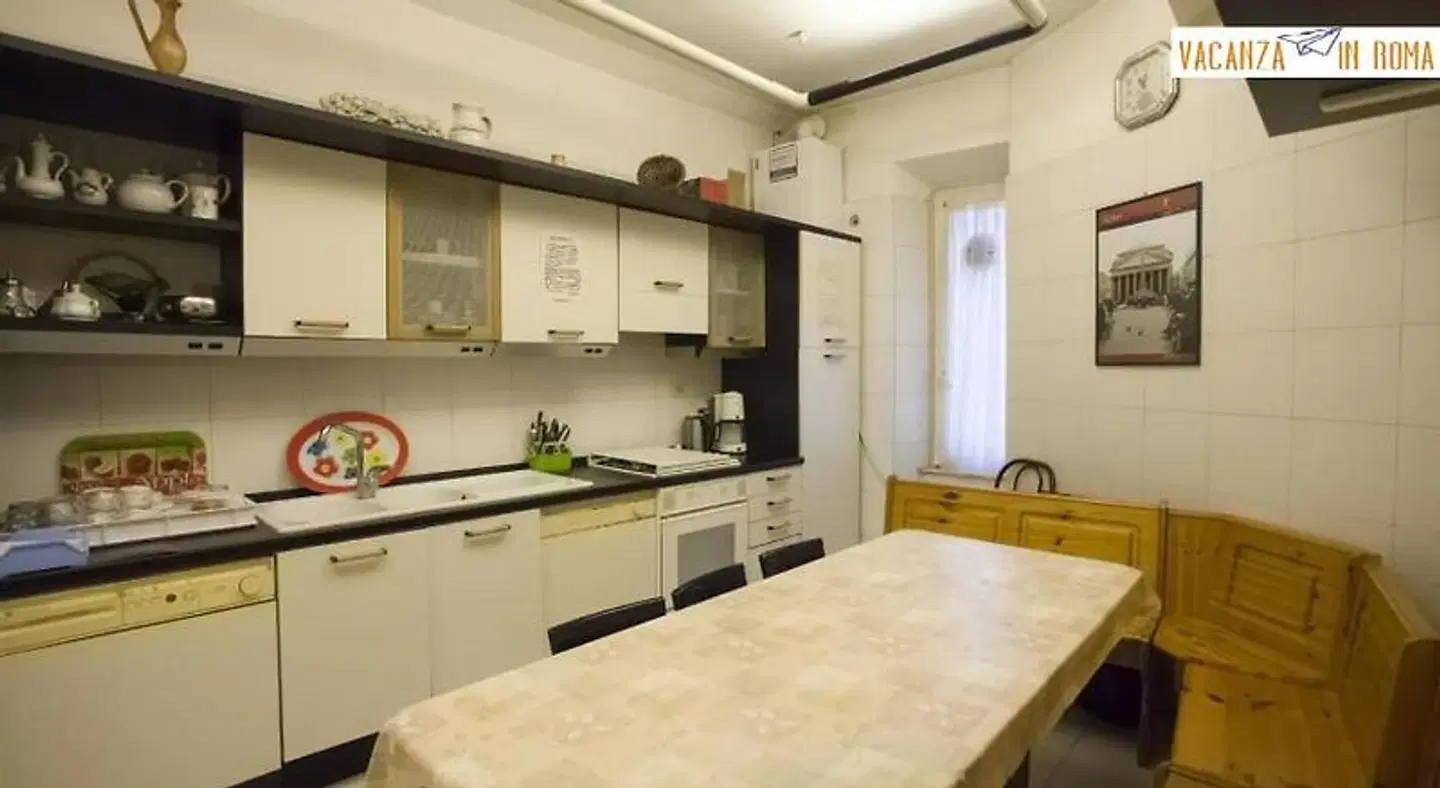 Al Pantheon Con Thomas Mann ROOM_EXAMPLE