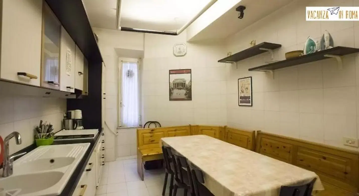 Al Pantheon Con Thomas Mann ROOM_EXAMPLE