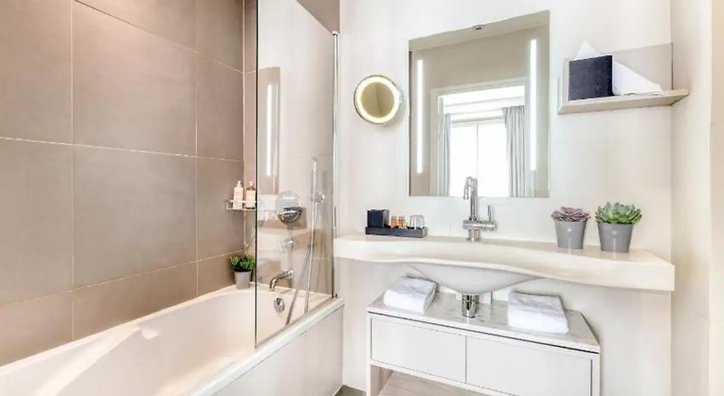 Hôtel Opéra Opal Badezimmer