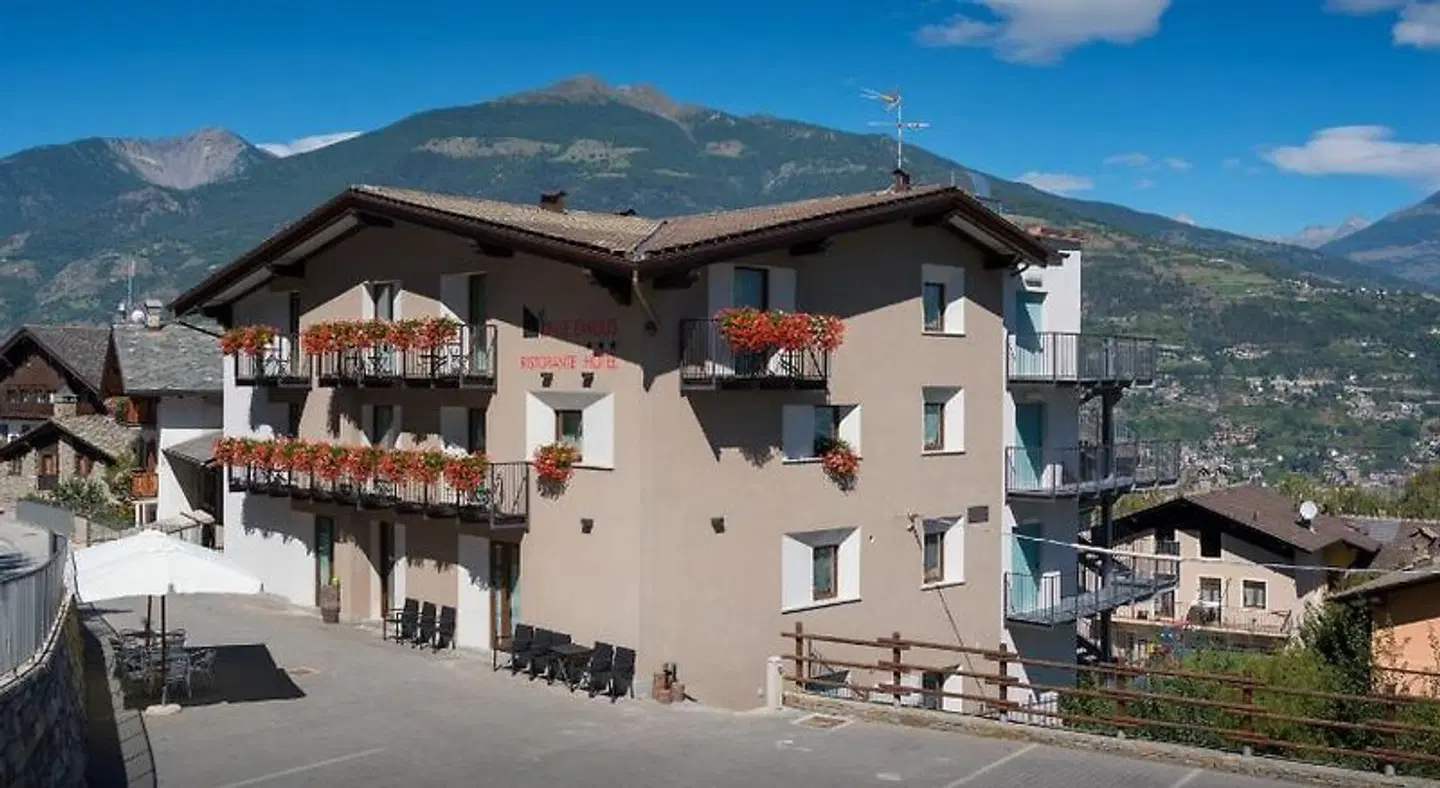 Monte Emilius EXTERIOR