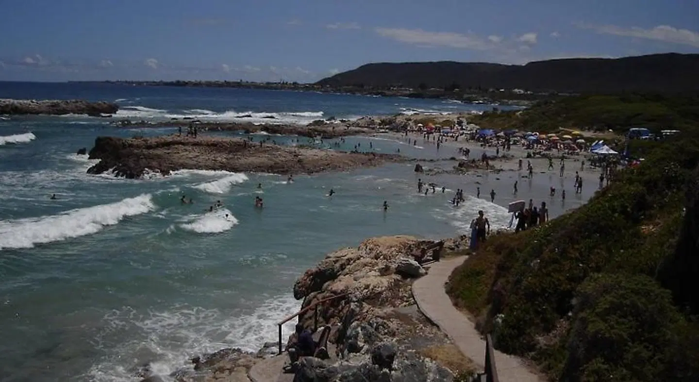 Hermanus Beachfront Lodge Strand