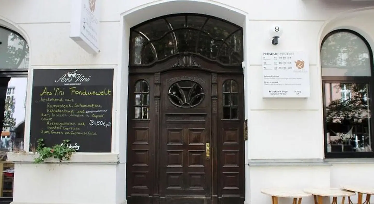 Rheingold EXTERIOR