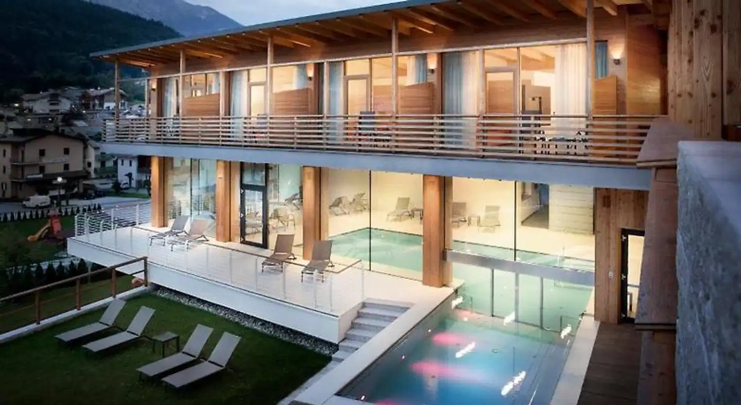 Corona Dolomites Hotel Hallenbad