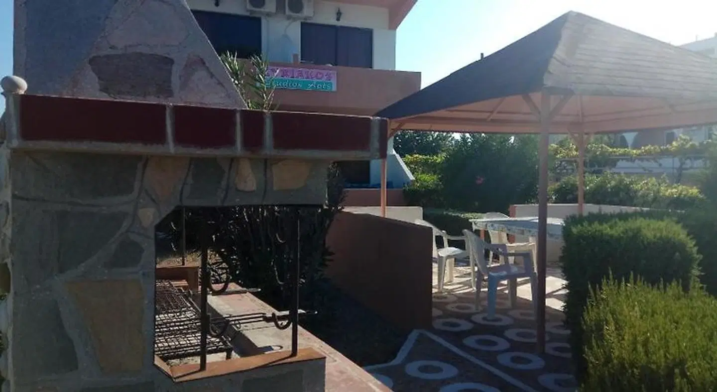 Kyriakos Studios Terrasse