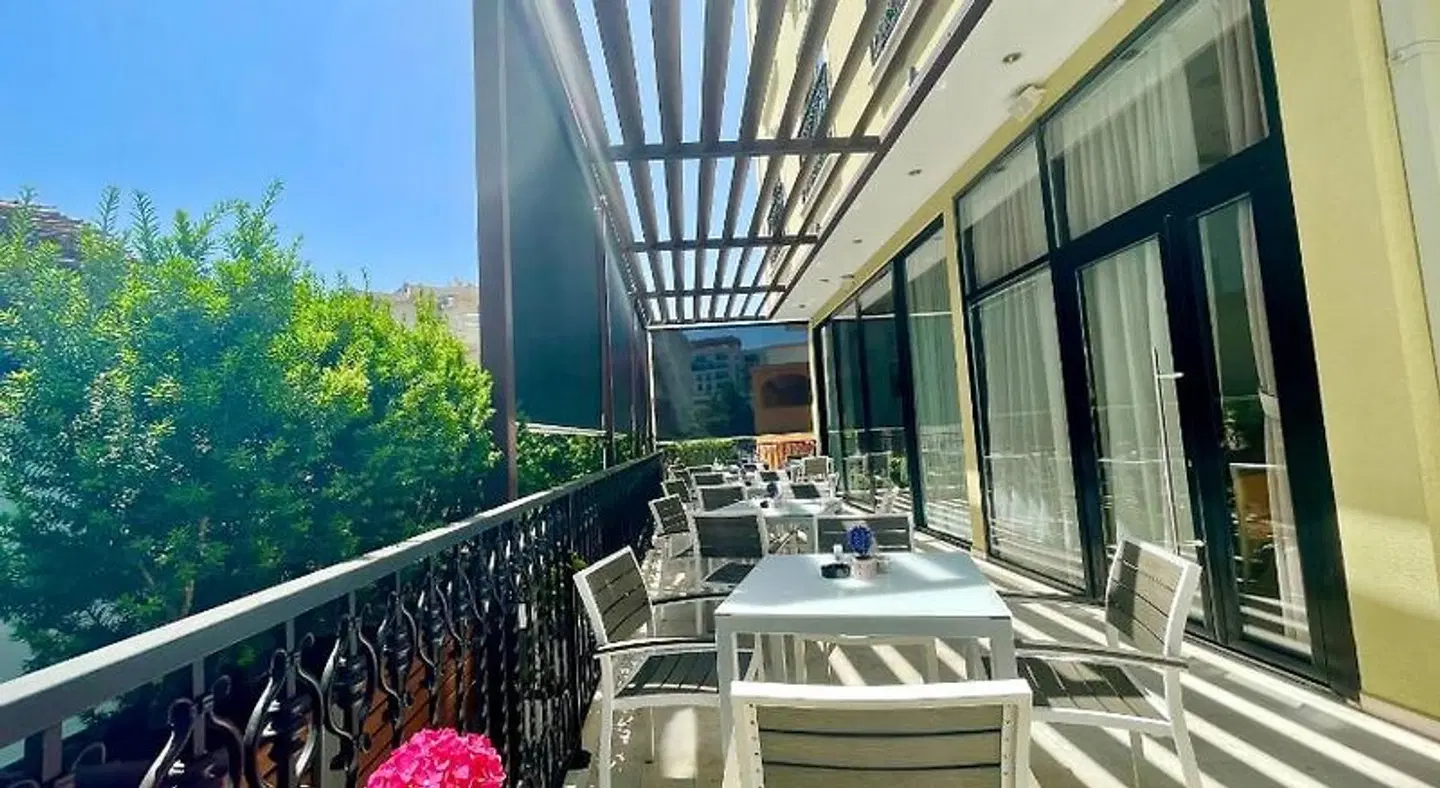 Pozzo Terrasse