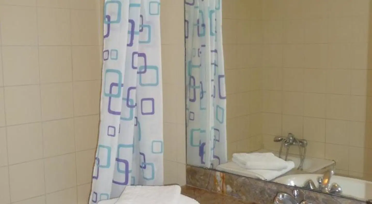 Hôtel Kamal City Center Badezimmer