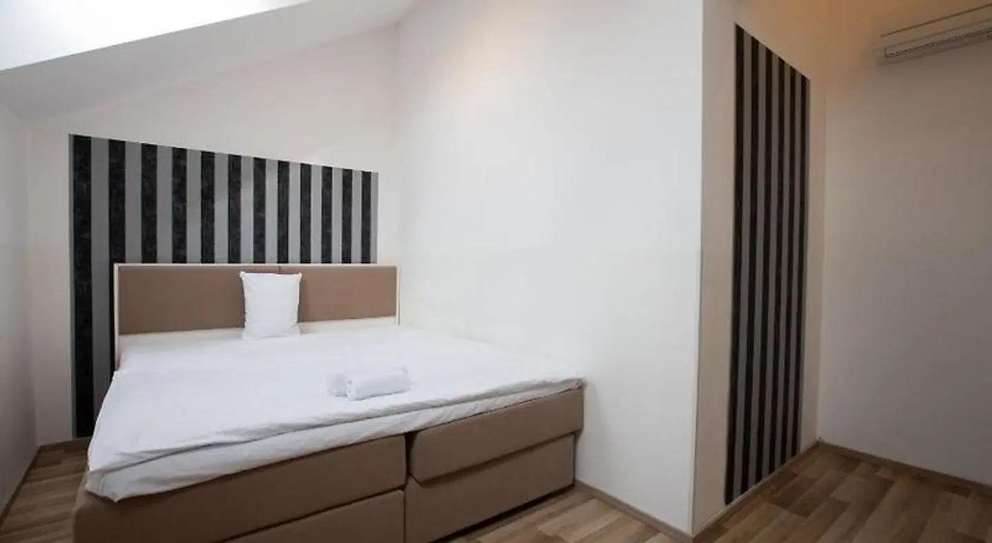 Old Strand Spirit ROOM_EXAMPLE