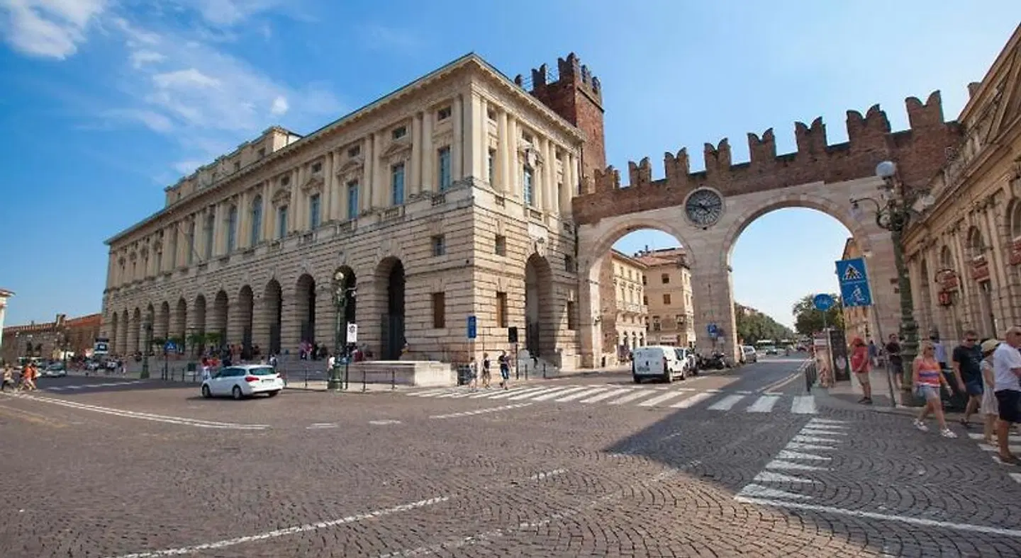 Oriana Suites Verona EXTERIOR