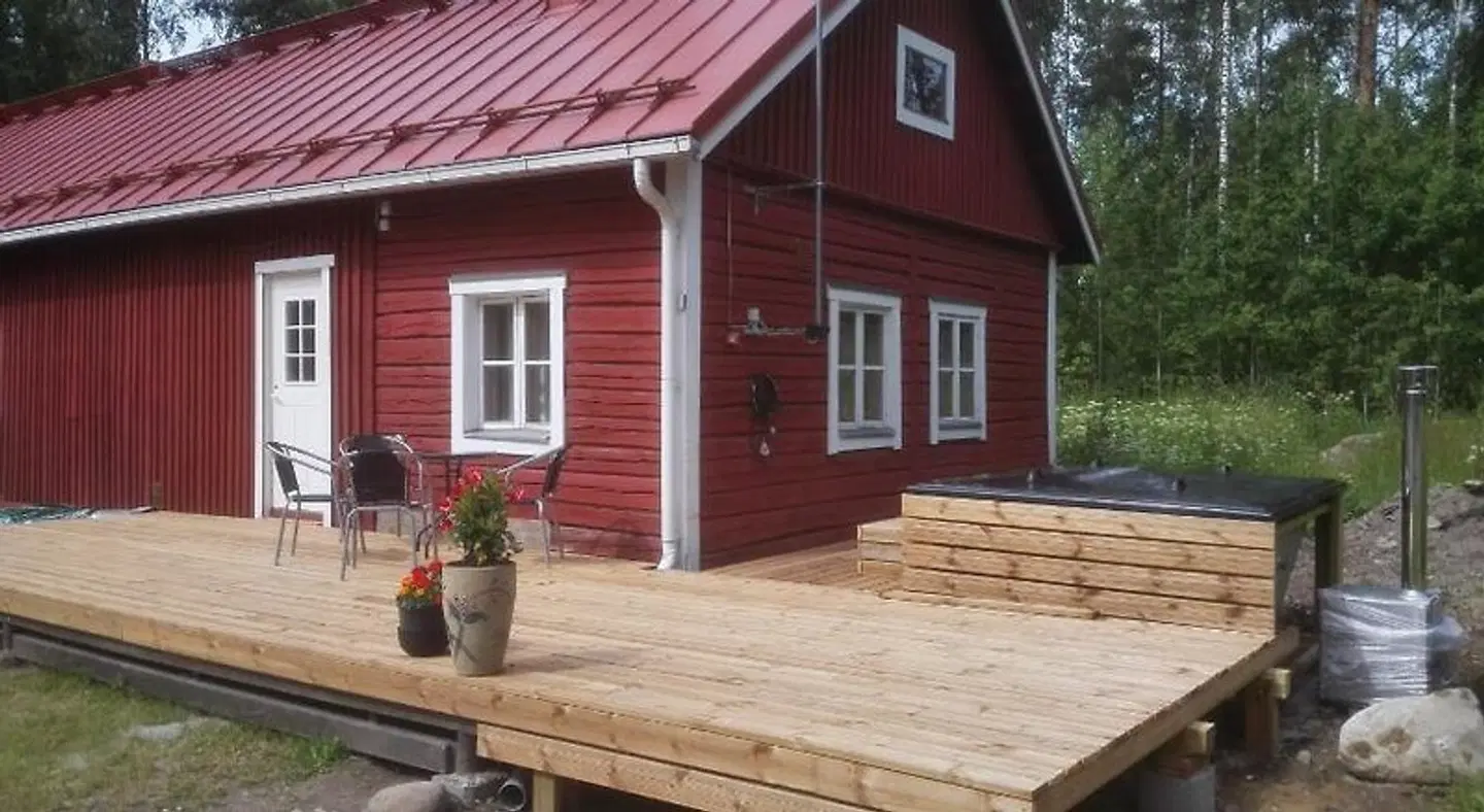 Salpalinjan Hovi EXTERIOR