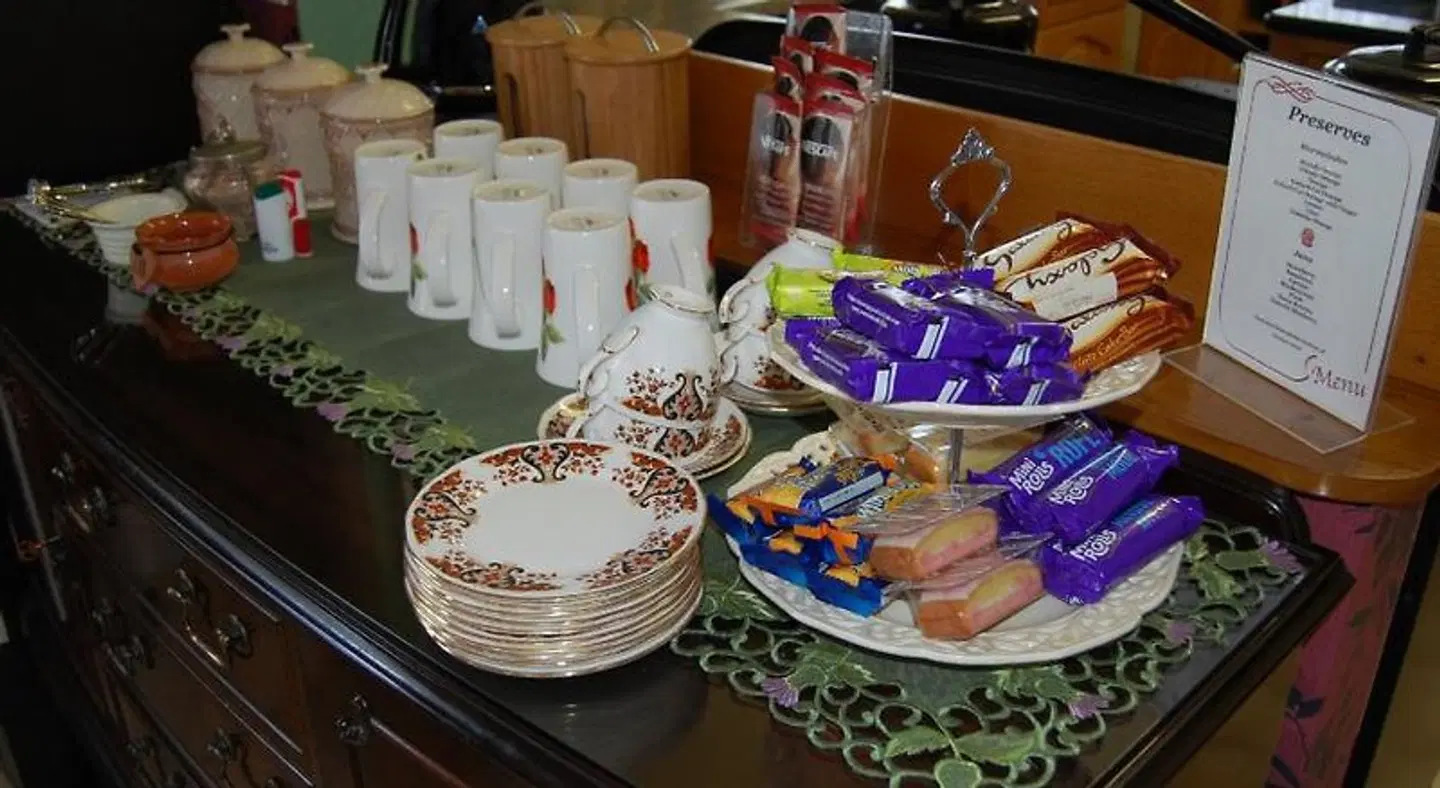 Creston Villa Guest House Restaurant