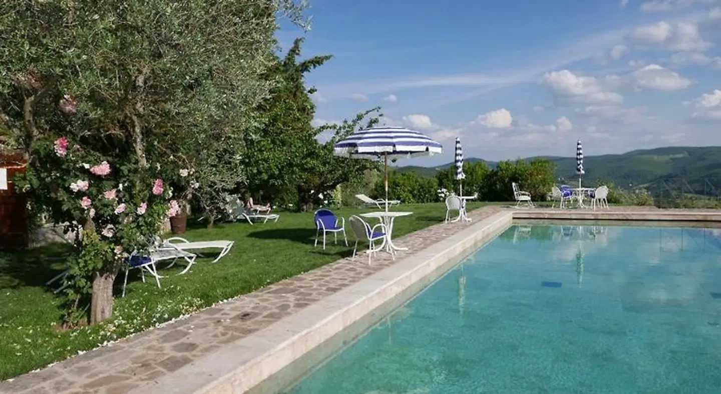 Villa Le Barone OUTDOOR_POOL