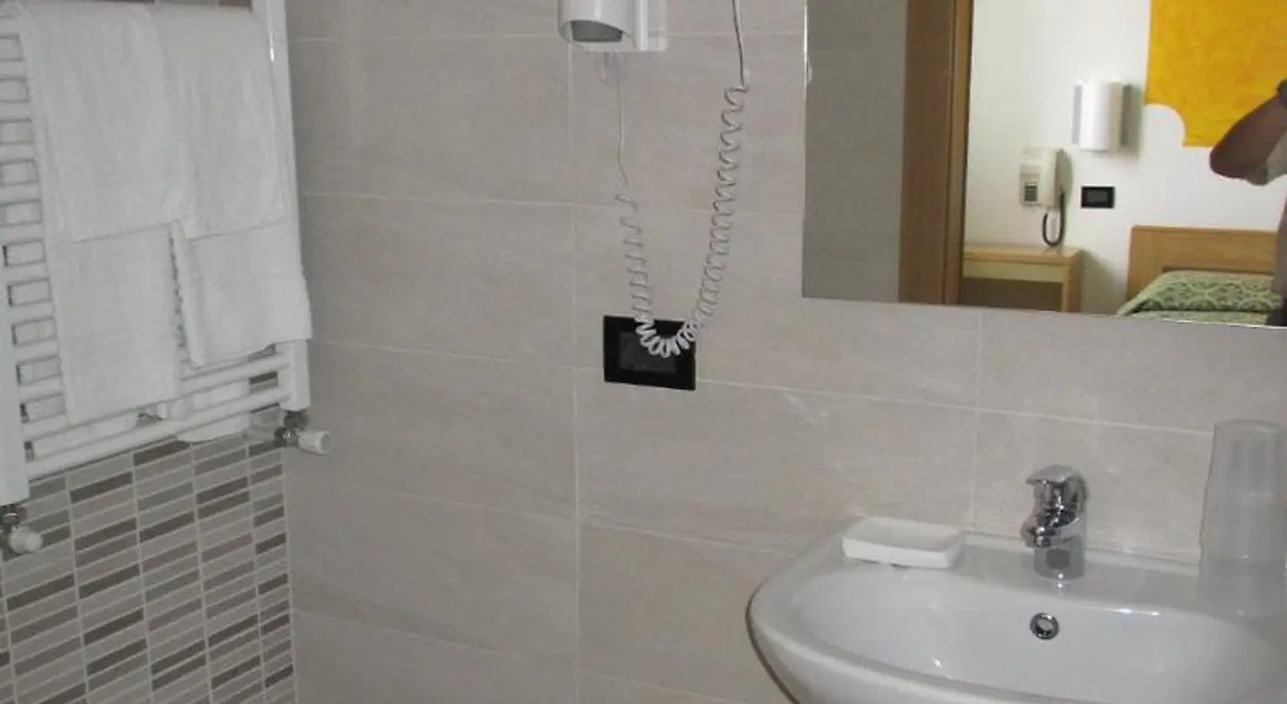 Hotel San Remo Badezimmer