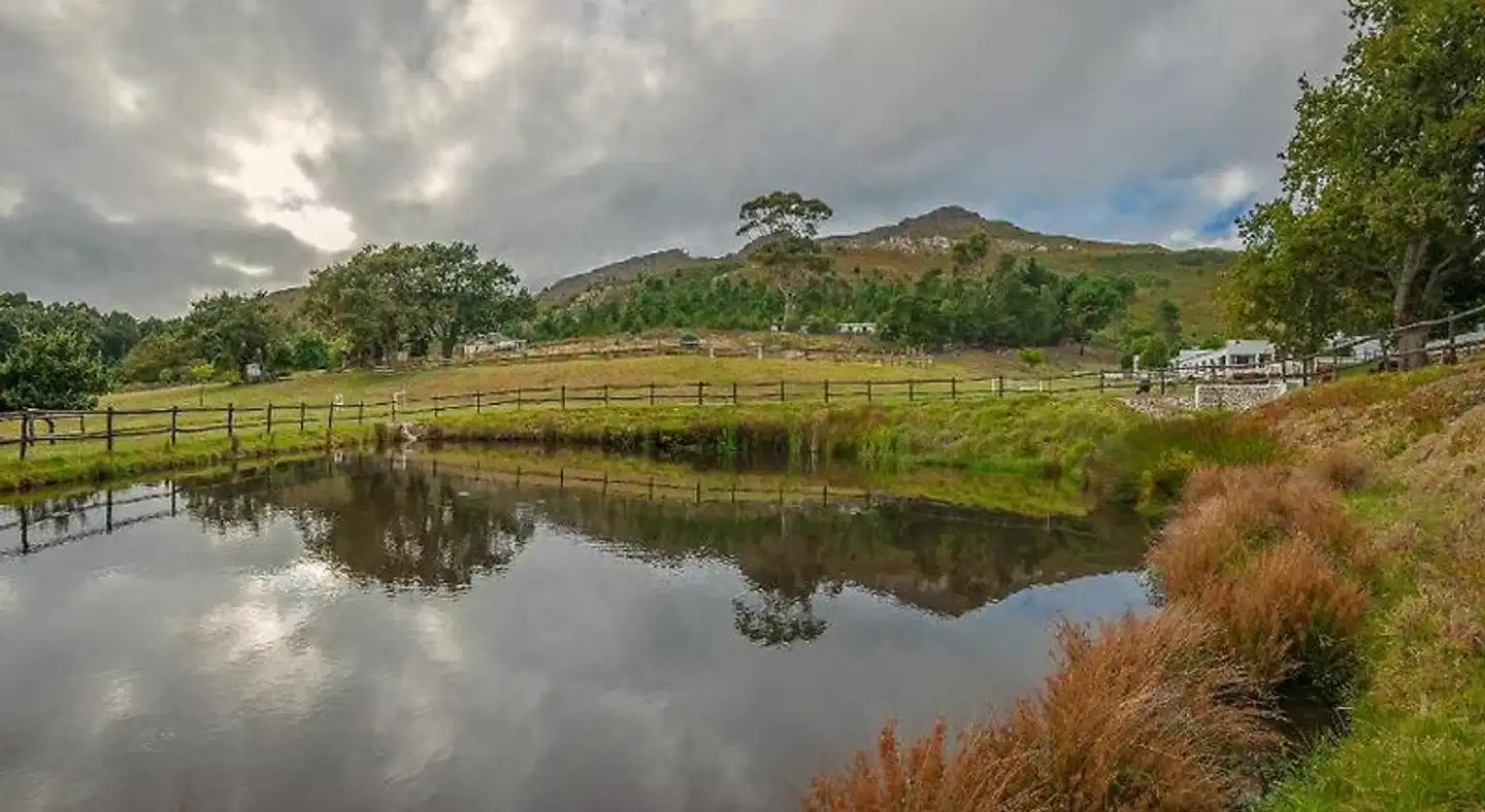 High Season Farm Self Catering Cottages Landschaft