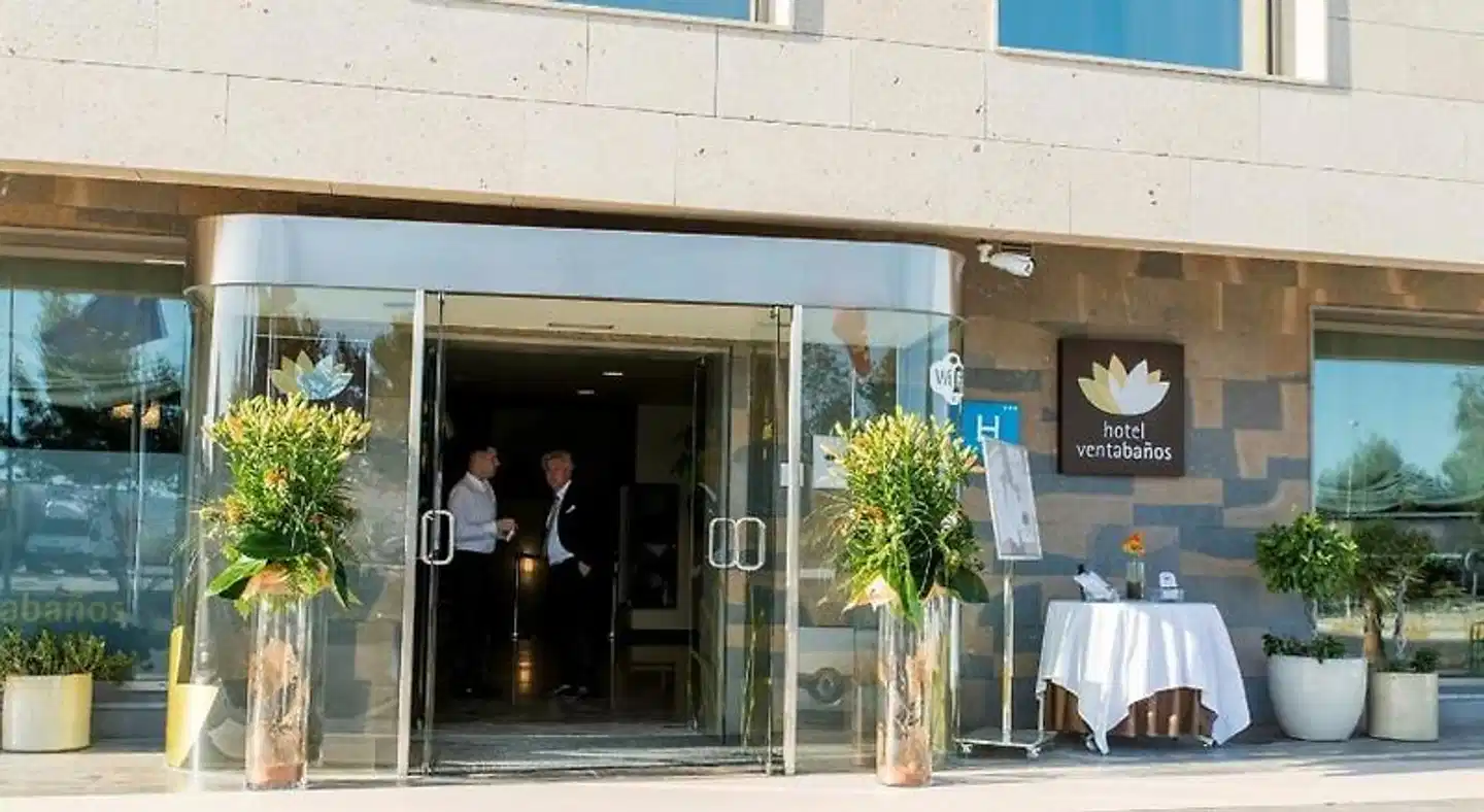 Hotel Venta Baños Aussenansicht