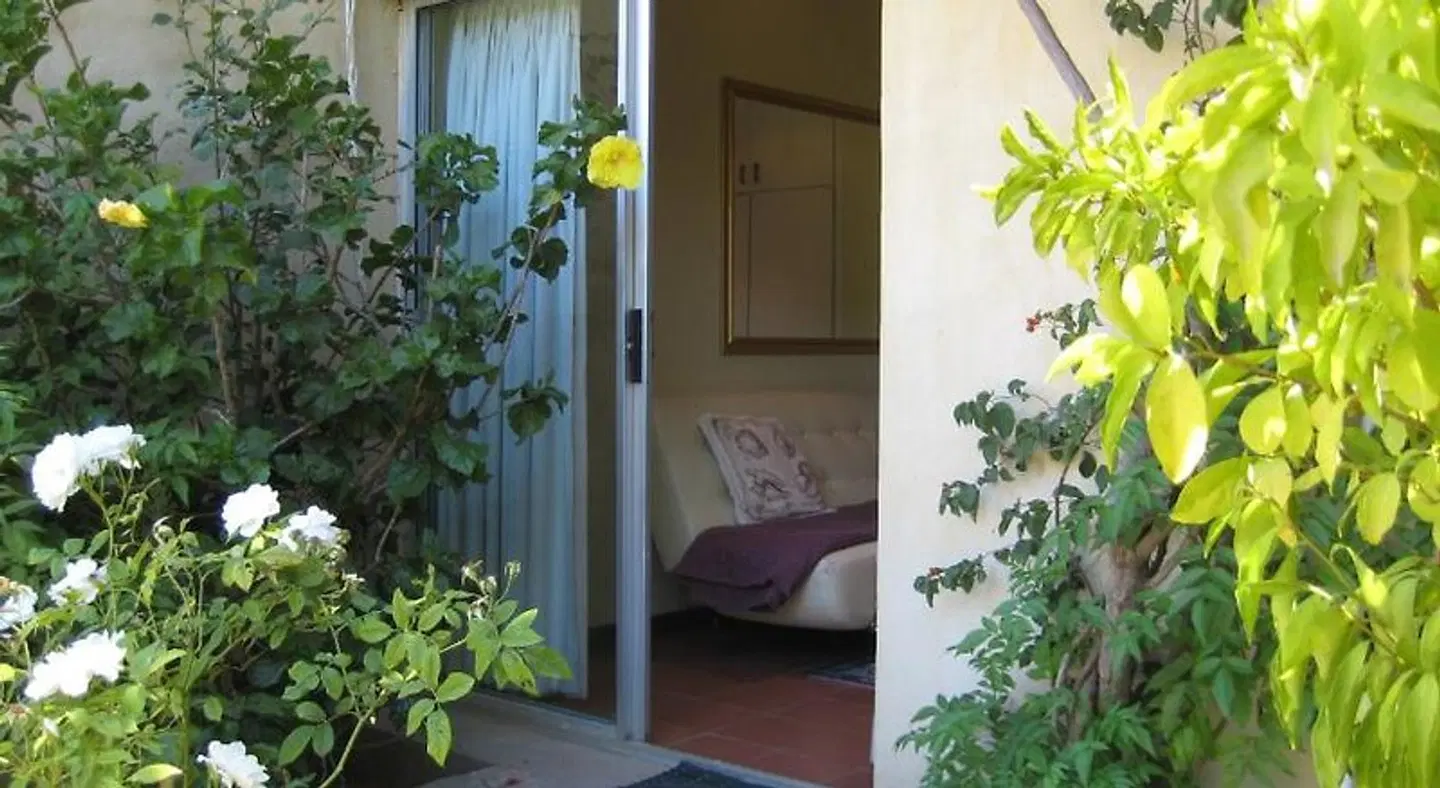 Aurora Guest Units ROOM_EXAMPLE